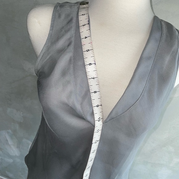 Designer Vintage Italian Sleeveless Blouse/Top - Picture 8 of 10